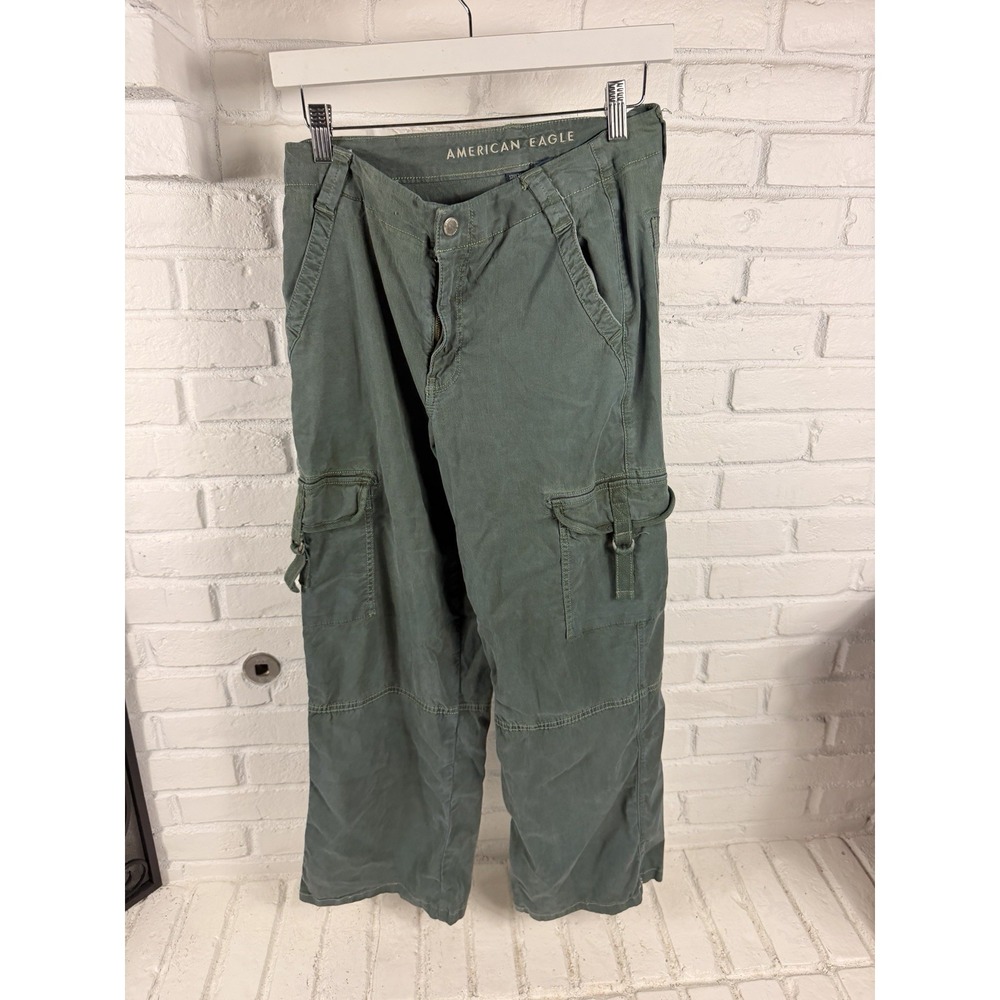 American Eagle Super High-Rise Baggy Wide Leg Cargo Pants Sage Green Size 4 Long